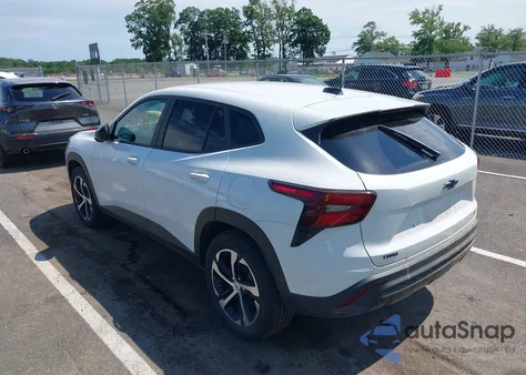 2024 Chevrolet Trax Fwd 1Rs z USA, uszkodzony, nr VIN KL77LGE27RC151709